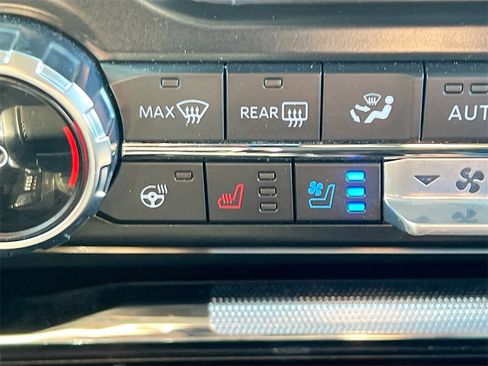 Used 2022 Ford F150 Lariat w/ Equipment Group 502A High image 21