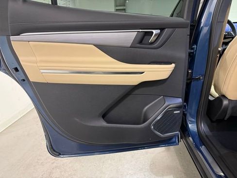 New 2026 Buick Enclave Preferred image 26