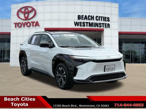 Certified 2025 Toyota bZ4X FWD image 1