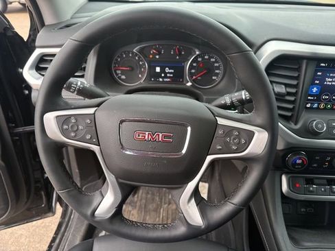 Used 2023 GMC Acadia SLT w/ Preferred Package image 13