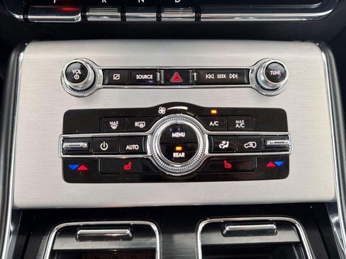 Used 2024 Lincoln Aviator 2WD w/ Premium Package image 25