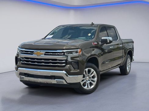 Used 2023 Chevrolet Silverado 1500 LTZ w/ LTZ Premium Package AWD/4WD image 2