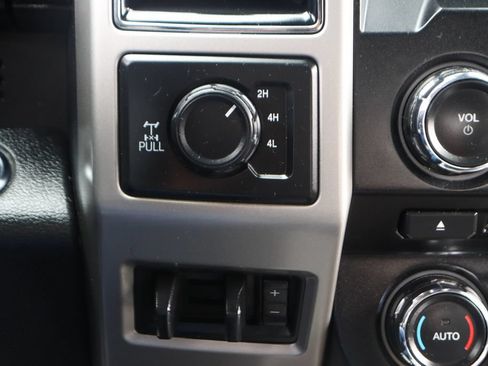 Used 2018 Ford F250 Lariat w/ Lariat Ultimate Package AWD/4WD image 49