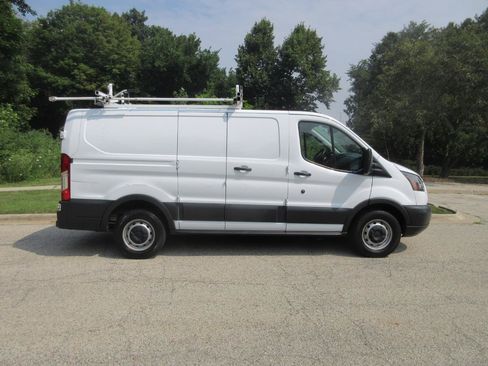 Used 2018 Ford Transit 150 130 Low Roof RWD image 8