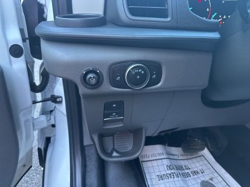 New 2025 Ford Transit 350 148 Low Roof AWD image 17