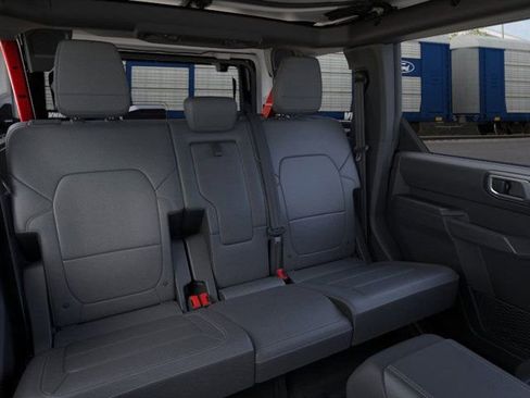 New 2025 Ford Bronco Badlands image 11