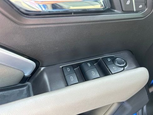 Used 2025 Chevrolet Colorado ZR2 AWD/4WD image 13