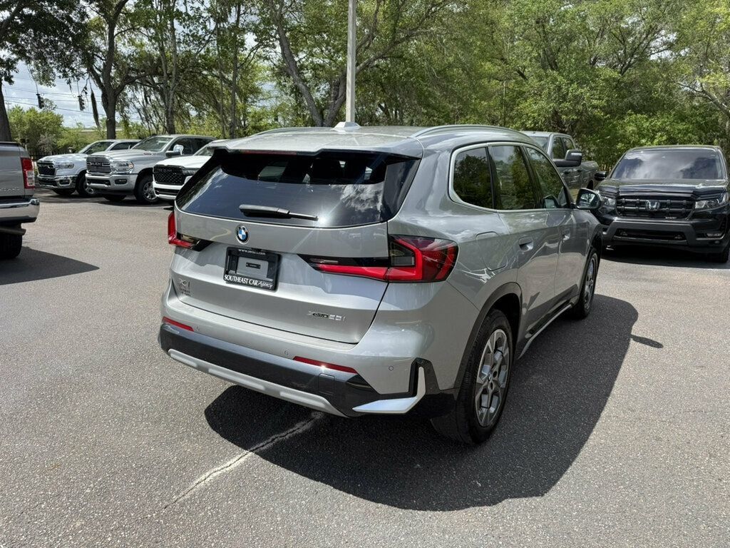 Used 2025 BMW X1 xDrive28i AWD/4WD image 11