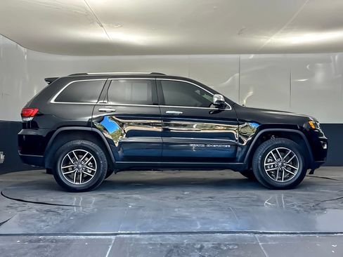 Used 2021 Jeep Grand Cherokee Limited AWD/4WD image 2