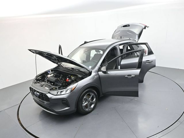 Used 2025 Ford Escape ST-Line FWD image 56