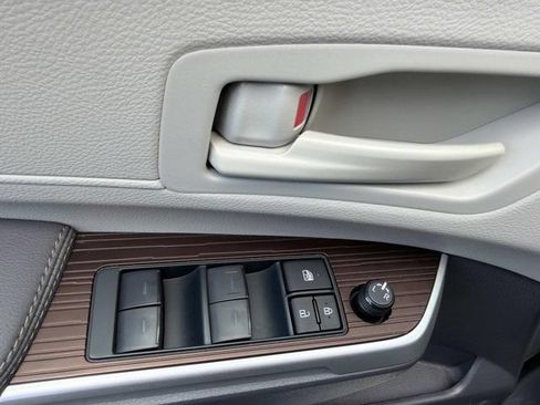 Certified 2024 Toyota Sienna LE w/ LE Plus Package AWD/4WD image 8
