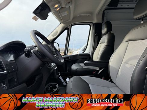 New 2026 RAM ProMaster 2500 w/ Quick Order Package 22G SLT image 10