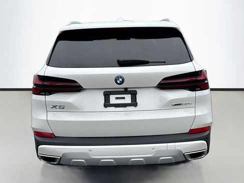 Used 2024 BMW X5 xDrive50e w/ Parking Assistance Package image 6
