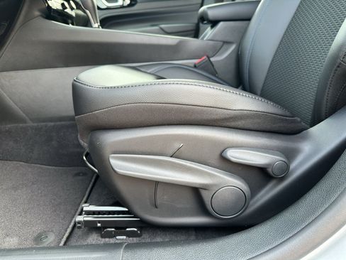 New 2026 Jeep Compass Latitude AWD/4WD image 11