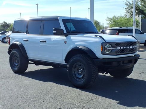 Used 2024 Ford Bronco Badlands AWD/4WD image 7