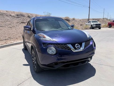 Used 2015 Nissan Juke S FWD image 3