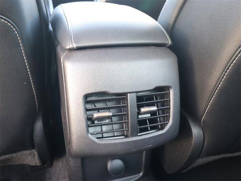 Used 2017 Ford Fusion Titanium image 12