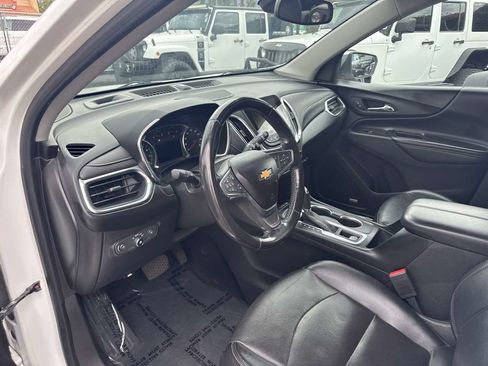 Used 2018 Chevrolet Equinox Premier FWD image 10