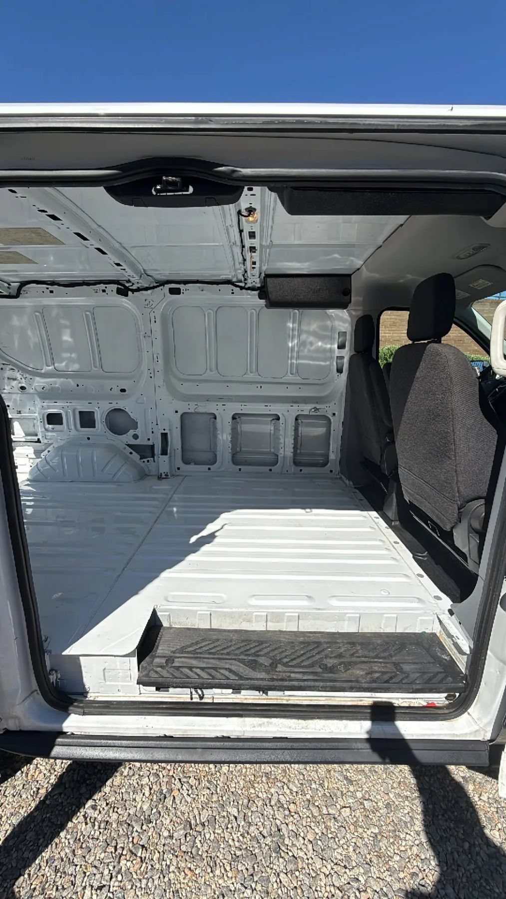 Used 2016 Ford Transit 150 130 Low Roof RWD image 18