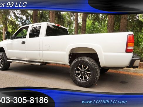 Used 2004 GMC Sierra 2500 SLE w/ Heavy-Duty Power Package image 11