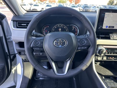 Used 2025 Toyota RAV4 XLE Premium image 18