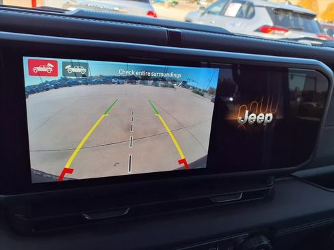 Certified 2025 Jeep Wrangler Unlimited Rubicon image 7