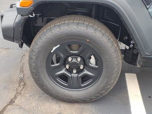 New 2026 Jeep Wrangler Sport AWD/4WD image 21