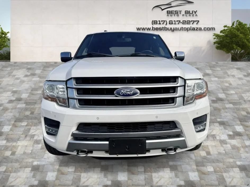 Used 2017 Ford Expedition EL Platinum AWD/4WD image 2