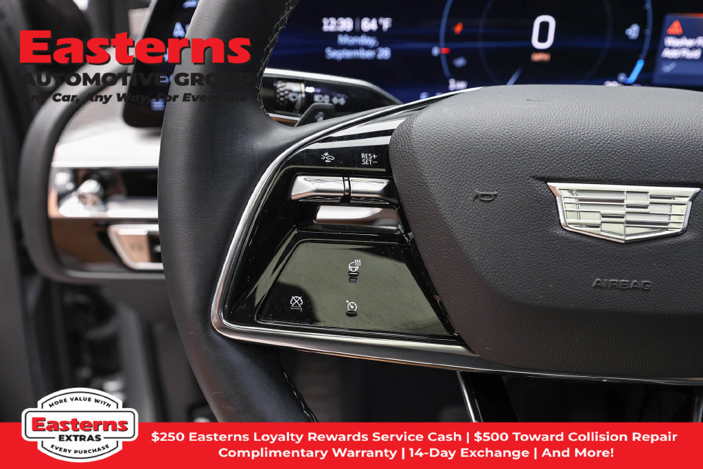 Used 2024 Cadillac Lyriq Luxury AWD/4WD image 16