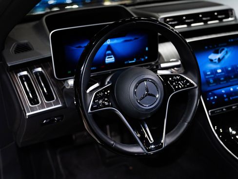 Used 2024 Mercedes-Benz Maybach S 680 4MATIC image 25