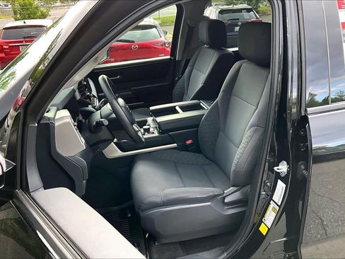 Used 2023 Toyota Tundra SR5 w/ SR5 Convenience Package AWD/4WD image 8
