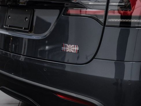 Used 2023 Tesla Model X Plaid image 51