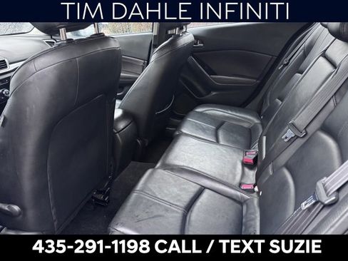 Used 2017 MAZDA MAZDA3 Touring image 13