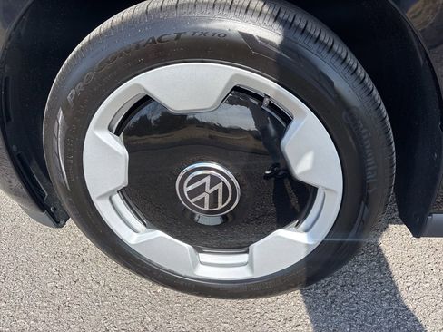 New 2025 Volkswagen ID. Buzz Pro S image 6