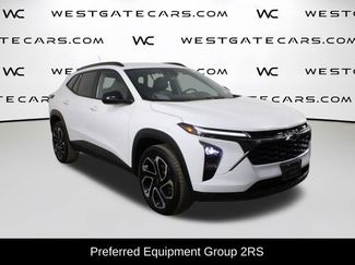 Used 2024 Chevrolet Trax RS w/ Driver Confidence Package video 2