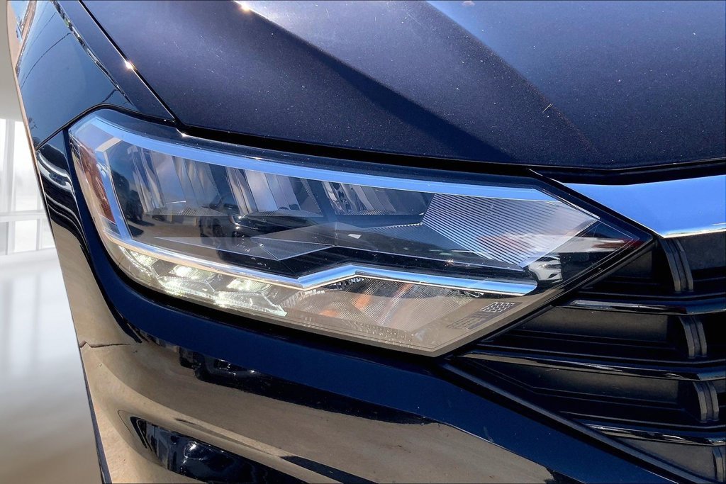 Used 2020 Volkswagen Jetta R-Line FWD image 27