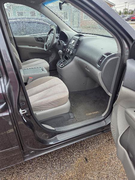 Used 2014 Kia Sedona LX FWD image 10