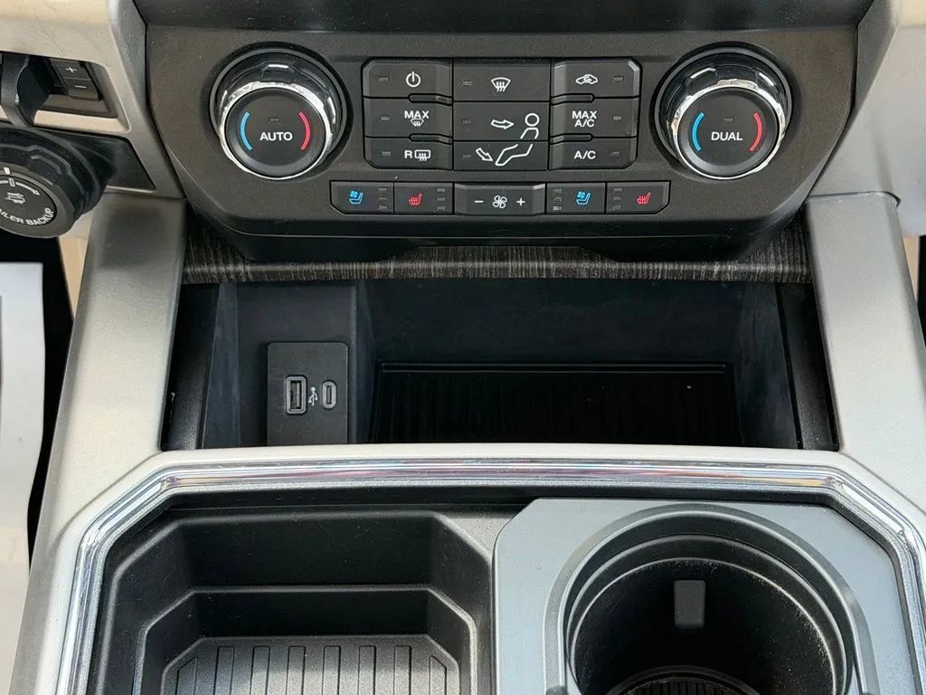 Used 2021 Ford F250 Lariat w/ Chrome Package AWD/4WD image 26