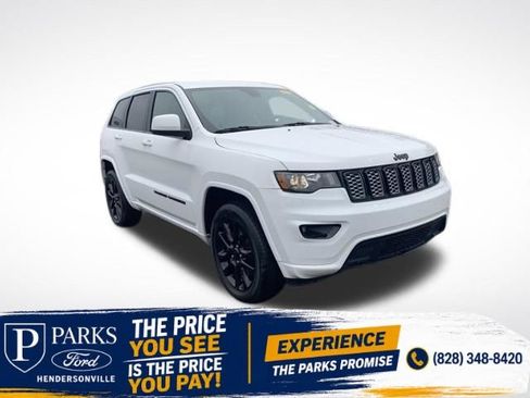 Used 2022 Jeep Grand Cherokee Laredo X AWD/4WD image 1