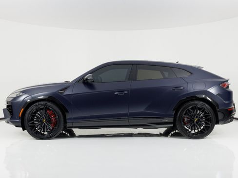 Used 2025 Lamborghini Urus Performante AWD/4WD image 6