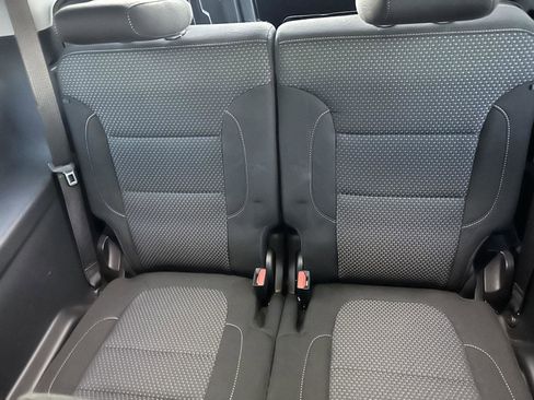 Used 2021 GMC Acadia SLE w/ Driver Convenience Package image 31