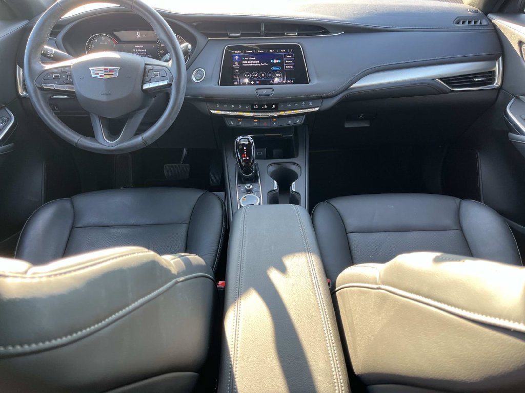 Certified 2023 Cadillac XT4 Premium Luxury FWD image 12