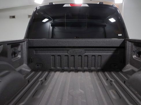 Used 2022 Ford F250 Lariat w/ Tremor Off-Road Package AWD/4WD image 31