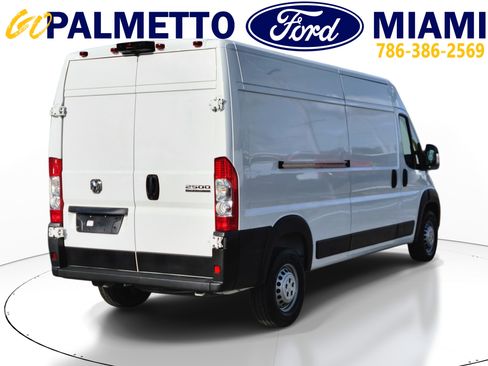 Used 2025 RAM ProMaster 2500 w/ Convenience Group FWD image 6