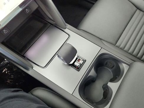 Certified 2025 Land Rover Discovery Sport S image 30