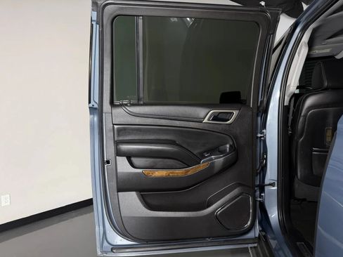 Used 2015 GMC Yukon XL Denali w/ Open Road Package RWD image 20