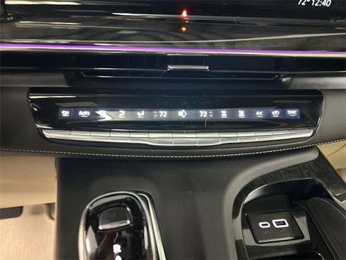 Certified 2024 Cadillac Escalade Premium Luxury image 54