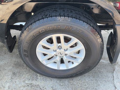 Used 2018 Nissan Frontier SV AWD/4WD image 21