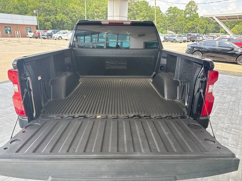Used 2024 Chevrolet Silverado 1500 LTZ w/ Z71 Off-Road Package AWD/4WD image 13