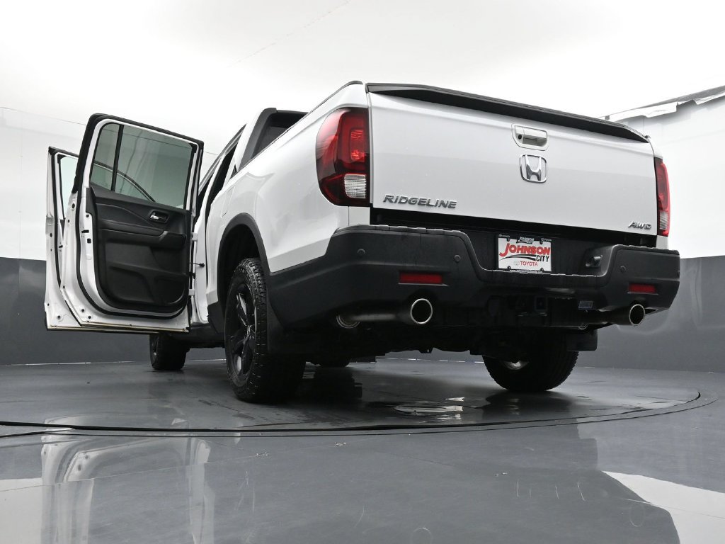 Used 2023 Honda Ridgeline Black Edition image 47